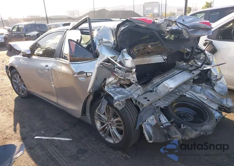 2017 Toyota Camry Le/Xle/Se/Xse z USA, uszkodzony, nr VIN 4T1BF1FK0HU401361